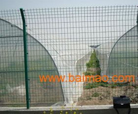 星力網(wǎng)欄廠 專(zhuān)業(yè)生產(chǎn)高質(zhì)量監(jiān)獄護(hù)欄網(wǎng)與機(jī)場(chǎng)護(hù)欄網(wǎng)