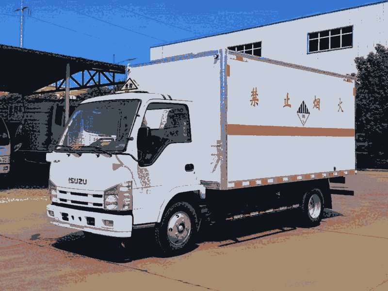 慶鈴五十鈴9類危險(xiǎn)品廢物運(yùn)輸車價(jià)格與市場分析